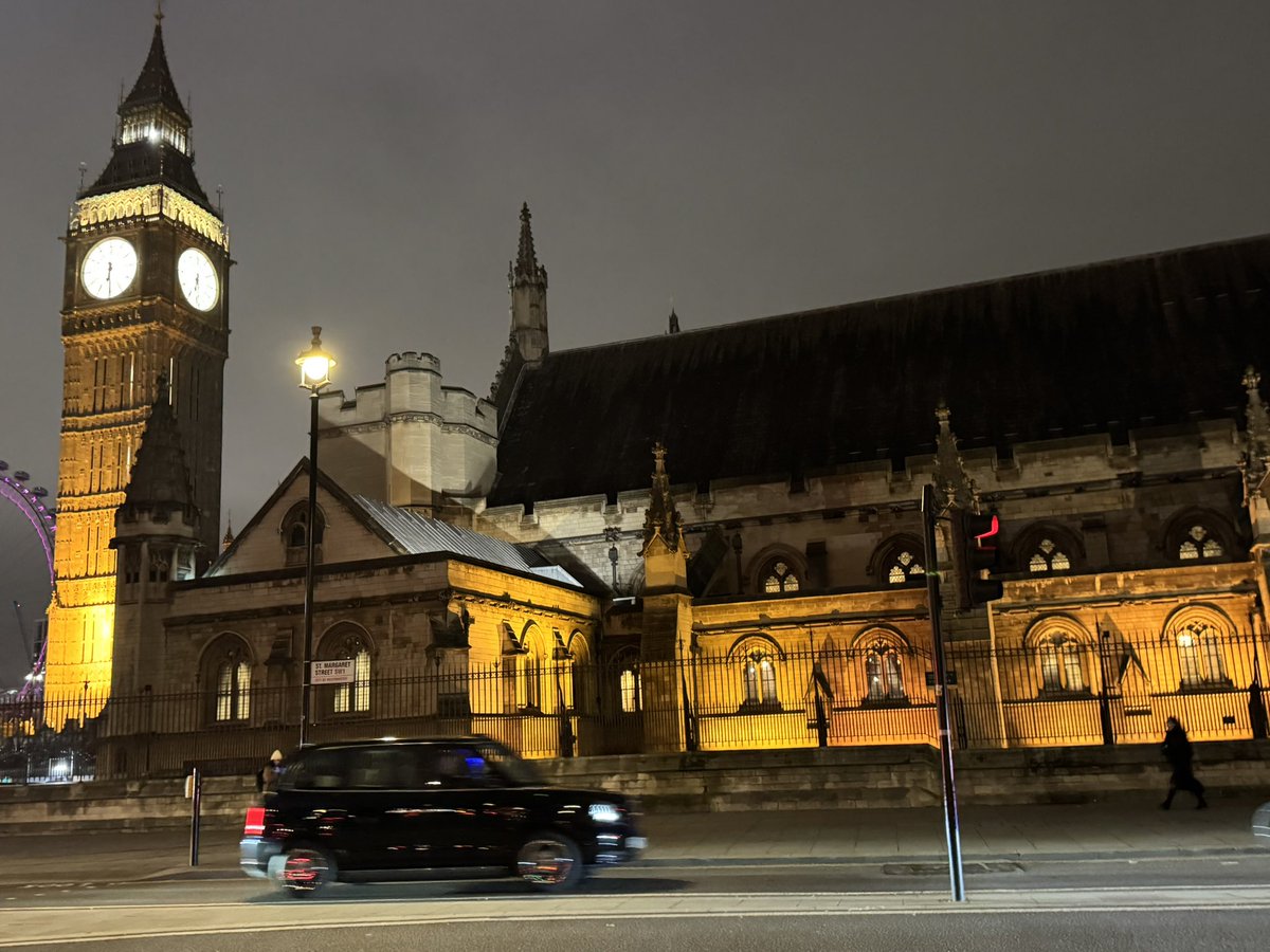 ShepherdAnt's tweet image. First invite to Parliament yesterday at the Xmas Parliamentary Science Reception. Brilliant experience, great company with the @ThePhySoc