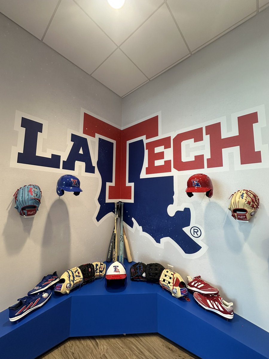 Diamond Dogs tweet media