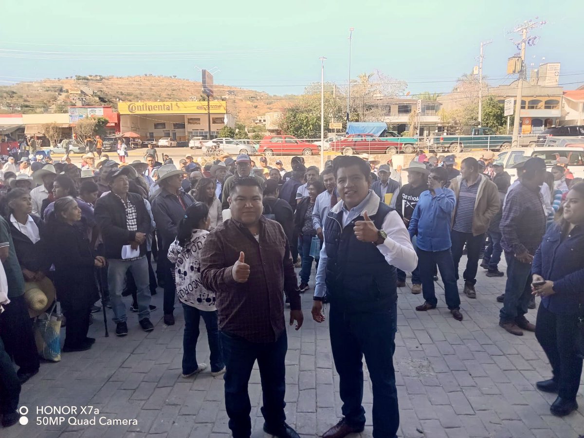 SoyPavelGaspar's tweet photo. 🌾🤝 Hoy en #AcatlánDeOsorio se entregó el Programa de Siniestros de Siembra, un apoyo clave para productores. 🚜✨ Gracias a quienes me representaron. 💚

 #CompromisoConElCampo #Puebla https://t.co/chrqsqdyry