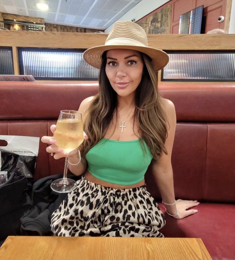 Can we have a nice time together?🥰🥰