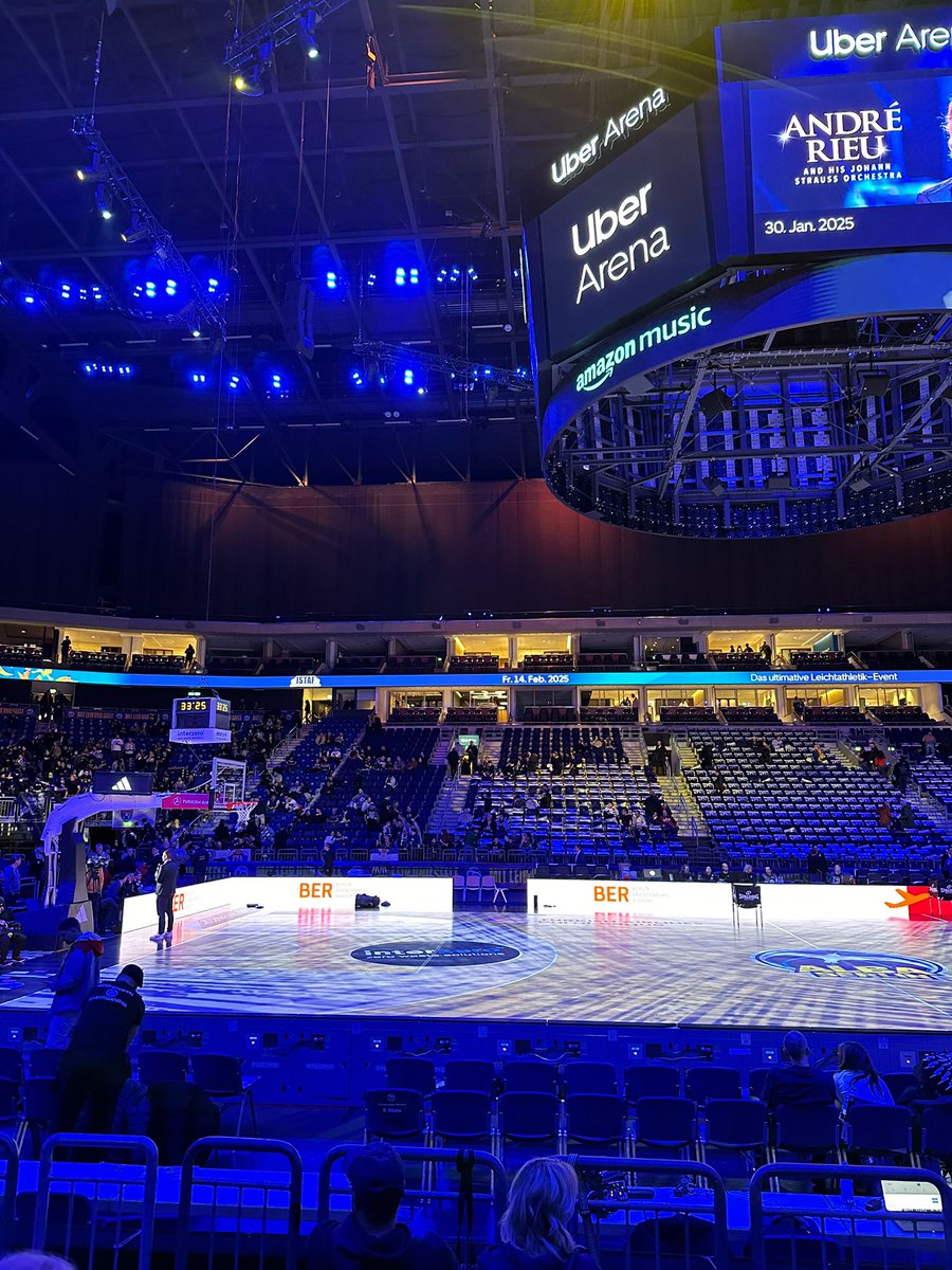 djoleprof's tweet photo. @PartizanBC Berlin 🖤🤍🖤 https://t.co/17QFDf9BQQ