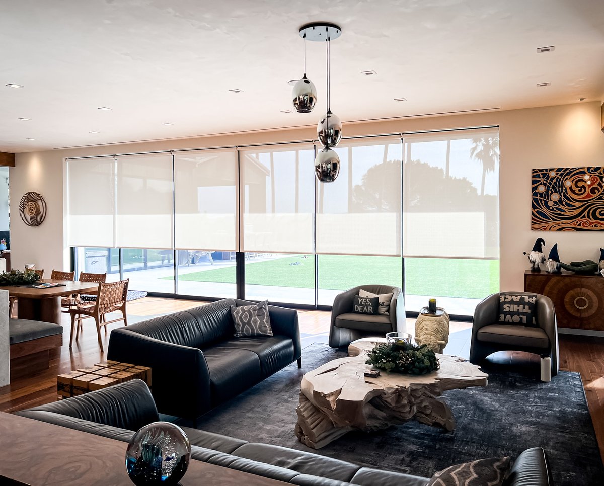 SuperiorShades's tweet image. Capture The Magic Of Natural Light Without The Glare. Let Your Space Shine With Light-Filtering Roller Shades.

Design By @plugitinsystems 
.
.
.
#rollershades #lightfiltering #windowcoverings #superiorshades #superiorromanshades #superiorwindowcoverings