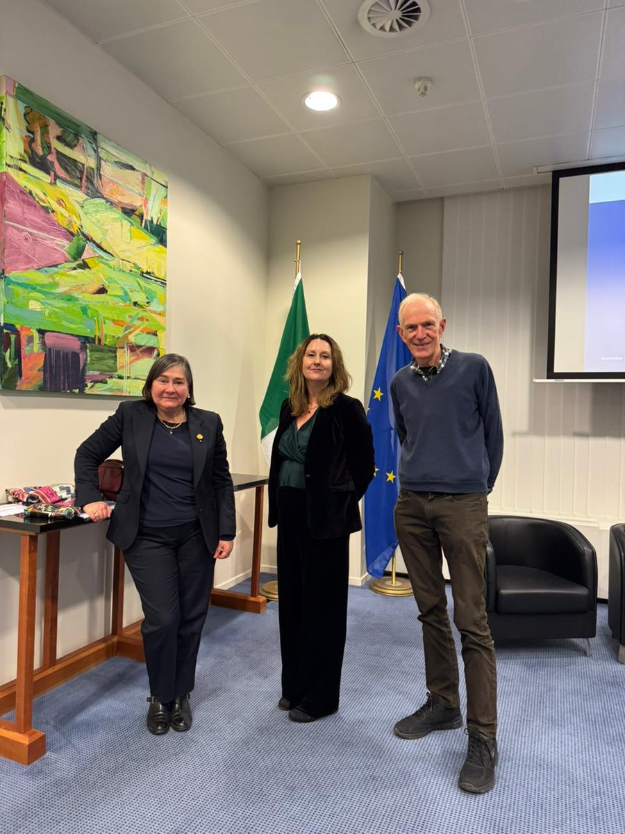 IIEABrussels's tweet photo. Great turnout last night for Margarida Afonso’s talk on The Apple Judgment, which she expertly decoded. 🍎 ⚖️

Seen here with our Chair, Miriam Driessen-Reilly, who moderated a lively discussion. 🎤 https://t.co/pUjm2N1d31
