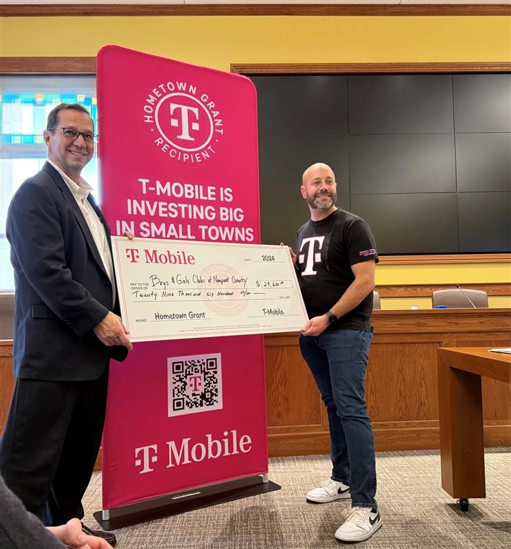 kmimoso's tweet photo. Thank you @TMobile for choosing Boys &amp; Girls Club of Newport County as one of your #HometownGrant recipients. We are so excited to help with the improvements to Camp Grosvenor! @JonFreier @kosmoski @dave_barnysurf @morettiDeanna @NorthKingstown  https://t.co/6UQldUeX3c https://t.co/3qWzG3N2ls