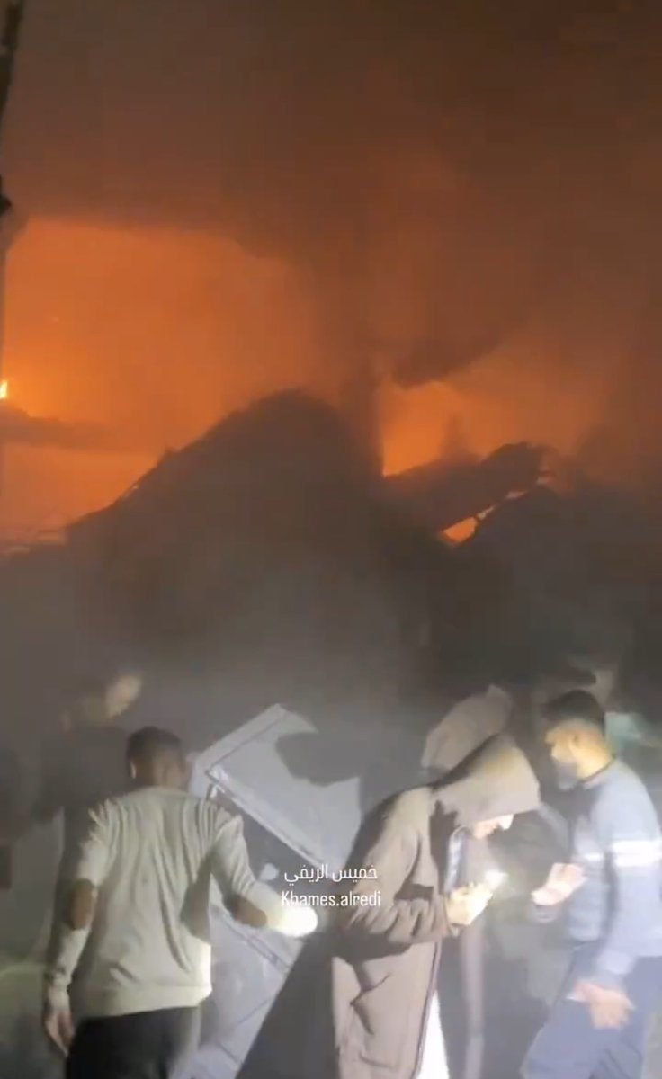 النصيرات.. بينما يغرق العالم، وتحترق غزة.