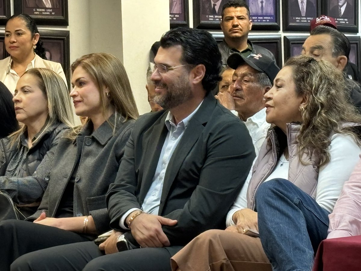 CesarGAlarcon's tweet photo. En un gesto de apoyo a la inclusión y empoderamiento de las mujeres en la vida política, el diputado César Ismael Guerrero Alarcón, atendió a la convocatoria realizada por la Secretaría de las Mujeres para participar en el foro "Historia Parlamentaria Sinaloense”
#65Legislatura https://t.co/VOOCzWkuAf