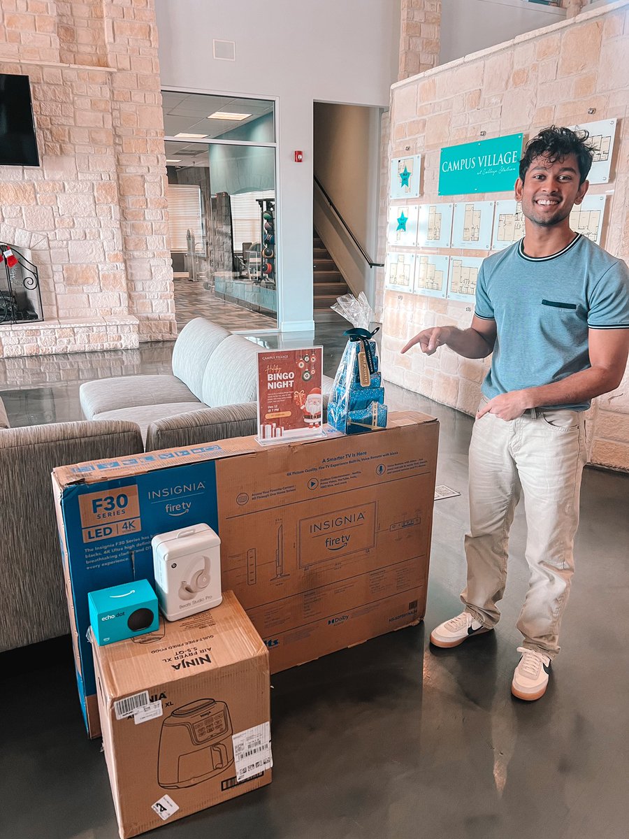 CampusVillageCS's tweet image. Bingo Night! 🎱

Join us at the clubhouse tonight at 7 PM for BINGO! 🎉 Check out the prizes you can win!🎁 See you there!♥️ #cvcs #cvsoutofthisworld