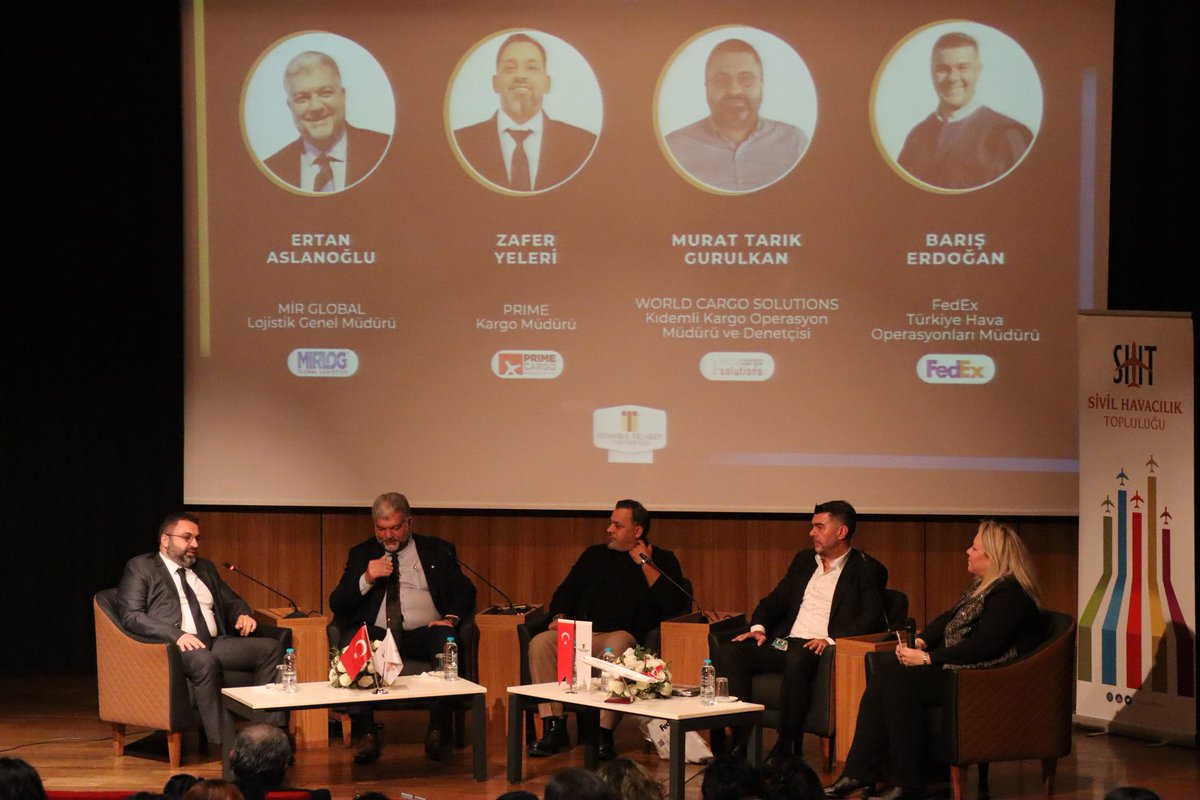 ticarethava's tweet photo. Kargo Panelimizden kareler. Değerli konuklarımız Ertan Aslanoğlu, Zafer Yeleri, Murat Tarık Gurulkan ve Barış Erdoğan'a teşekkür ederiz. 
#ticarethava #aviation https://t.co/Pp6pIFg2lH