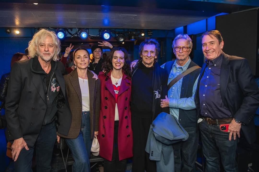Last night, Eric Clapton attended the celebration of <a href="/ringostarrmusic/">#RingoStarr</a>'s new album 'Look Up' at Third Man Records with <a href="/ronniewood/">Ronnie Wood</a>, <a href="/davidgilmour/">David Gilmour</a>, <a href="/MelanieCmusic/">Melanie C / Mel C</a>, <a href="/JimmyPage/">Jimmy Page</a>, <a href="/ScarlettSabet/">Scarlett Sabet</a>, Jools Holland, Bob Geldof and more!