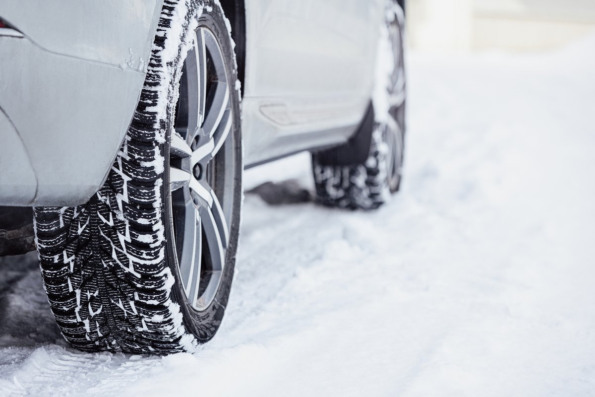 GroverTai's tweet image. Did you know winter tires aren’t just for snowy conditions? They perform better in all cold weather, keeping you safer. Check out our tips on how to prepare your tires for winter.  

al.st/3D9l6Iq