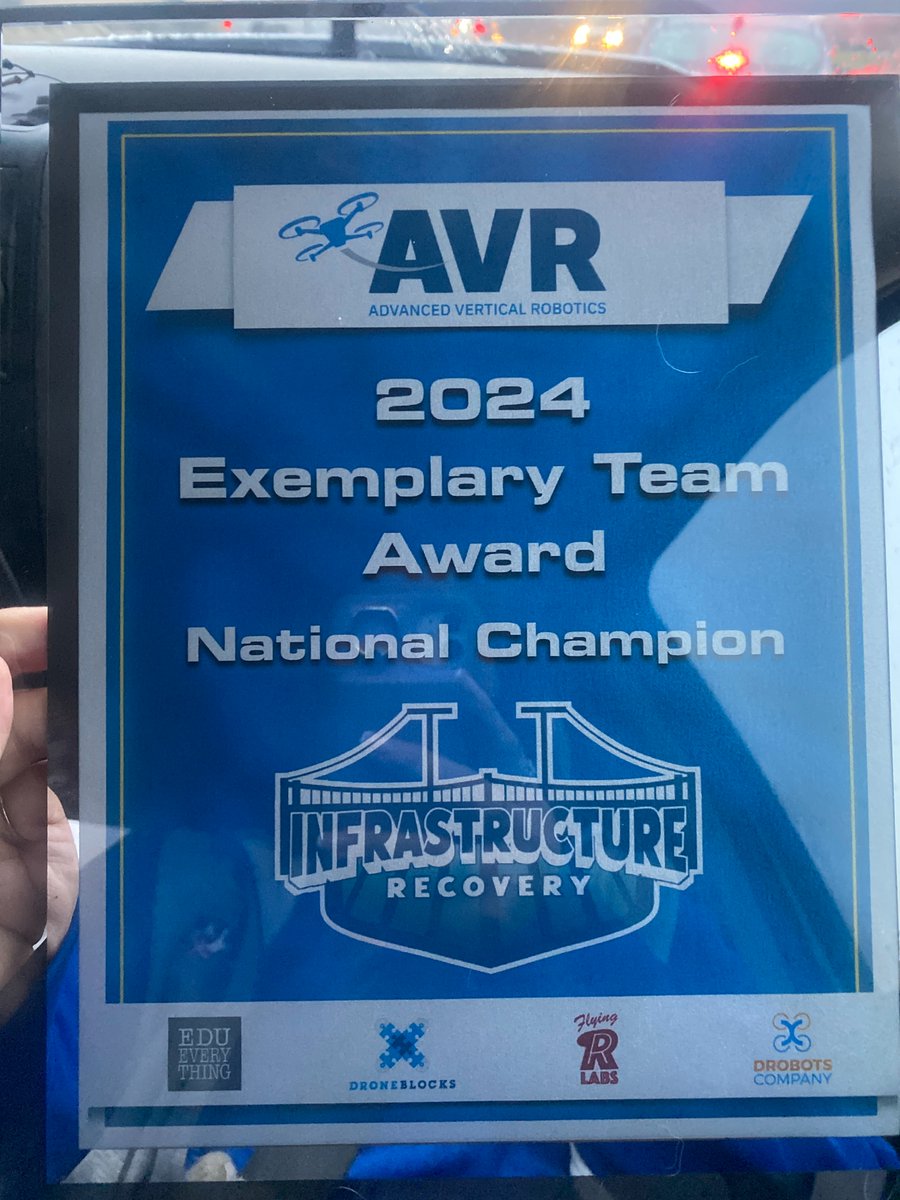 GHSFTC's tweet photo. Nice job AERO 404!!!  Hardware from Nationals is HUGE!!! https://t.co/rYZbmeYZLv