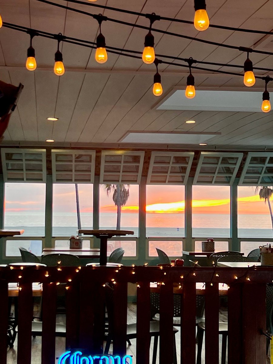 Join us at Venice Beach Bar &amp; Kitchen <a href="/venicebeachbar/">The Venice Beach Bar</a> TOMORROW from 4-6pm for the kickoff of Stareable Fest 2024! And there's still time to get tickets to our incredible weekend of networking and events: head to tix.stareablefest.com