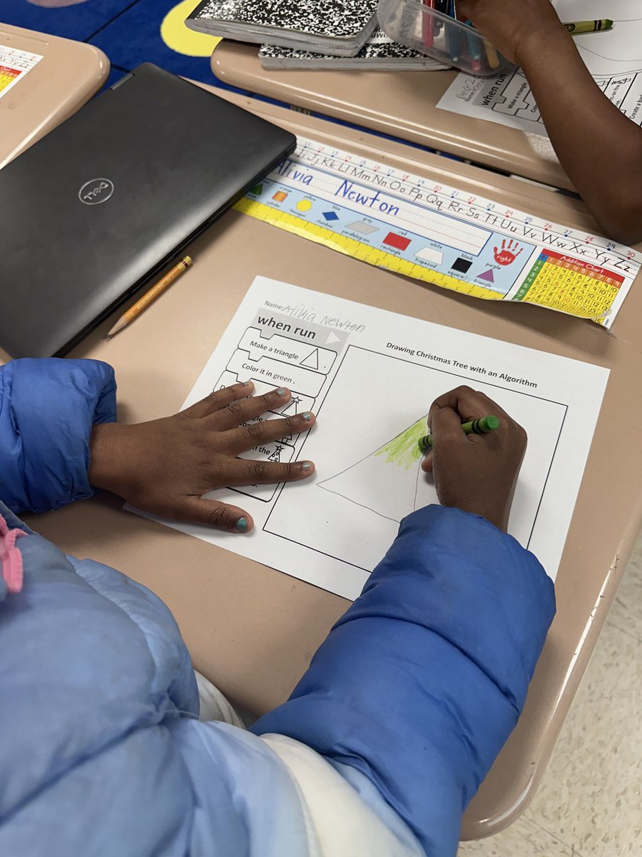 LabbHogg's tweet photo. Hour of Code @HESLancaster 
2nd grade Hatley is coding a Christmas tree!
#CSatHoustonElem https://t.co/kOrMIeoV0h
