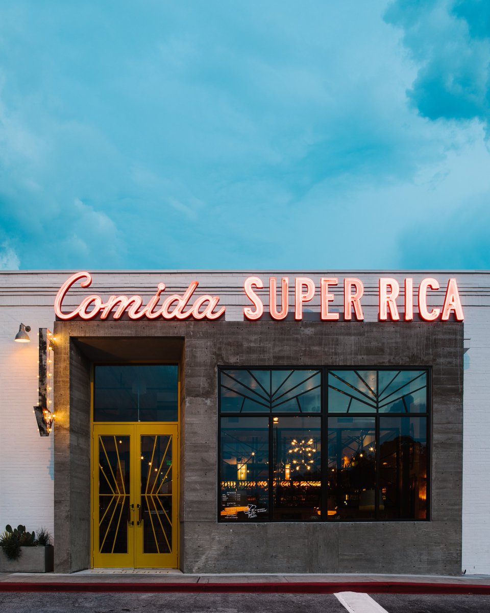 GAFollowers's tweet photo. 🎄✨ Day 5 of 12 Days of Christmas Giveaways! ✨🎄

SUPERICA DINNER GIVEAWAY (dinner for 4, $350 total value) 🌮

LIKE &amp; RT for a chance to win!

Choosing 1 winner. 

Enter here: https://t.co/4cibSTL6BO https://t.co/5NlBmV2Fo3