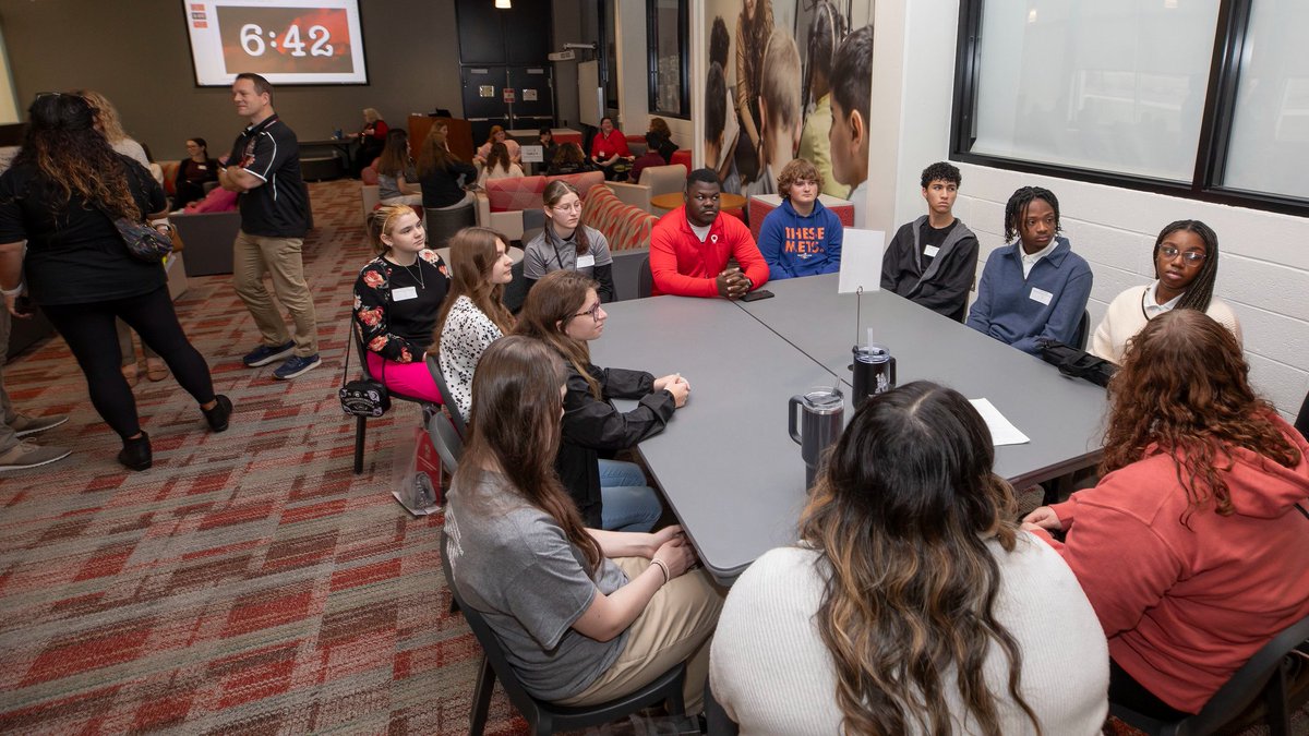 ESUniversity's tweet photo. Inspiring the teachers of tomorrow 📚🎒

East Stroudsburg University recently hosted 120 high schoolers from across the region at our Aspiring Educator Pathway Program On-Campus Day.

Learn more: https://t.co/EjAGfheszj https://t.co/iAlH5ed2Ki