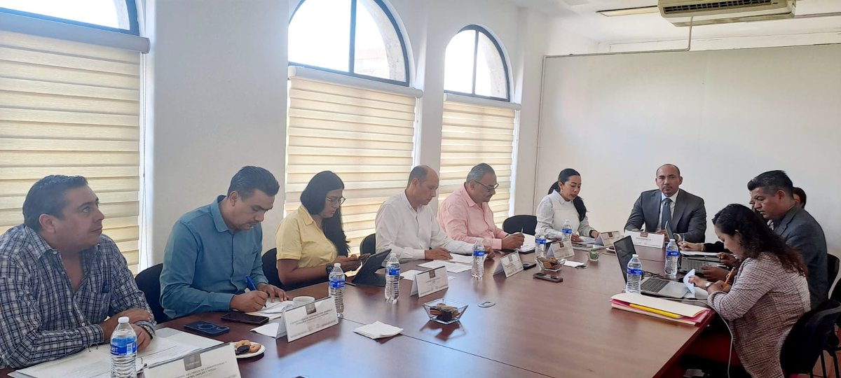 fifodepi's tweet photo. Hoy se celebró la Décima Segunda Sesión Ordinaria del Comité Técnico 2024 del Fifodepi, presidida por Jorge Salazar Acosta como Presidente, acompañado por Karla Parra González, Secretaria Técnica y Carlos Iturbe Rivera, Director General del Fifodepi.
#LaTierraQueNosUne https://t.co/yhXHLc18Vk