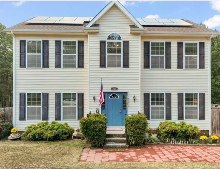 LakeHousedotcom's tweet photo. For Sale: Kerr Lake - Buggs Island Lake in VA, $439,500, 3 br, 4.0 ba. KERR LAKE ACCESS home on a corner lot in the PRESTWOULD Community.
https://t.co/1q7pBffAzx
#lakehouse #lakehome #lakefront #lake #lakes #lakeside #lakeproperty #lakeview #lakehousecom #waterfront https://t.co/62ogxczZe1