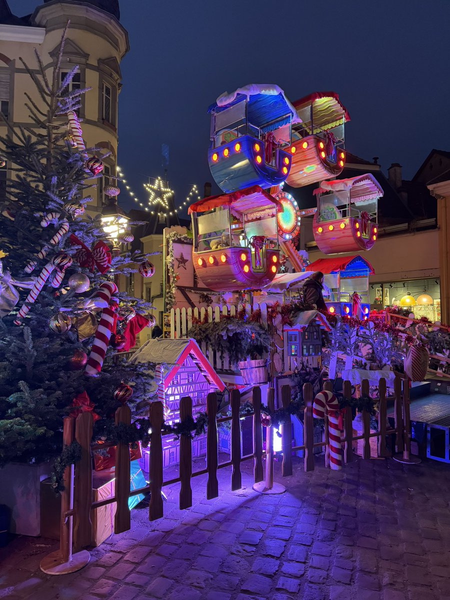 leoleesi's tweet photo. 🥹🧸🎄❄️ https://t.co/f80C5CSD0P