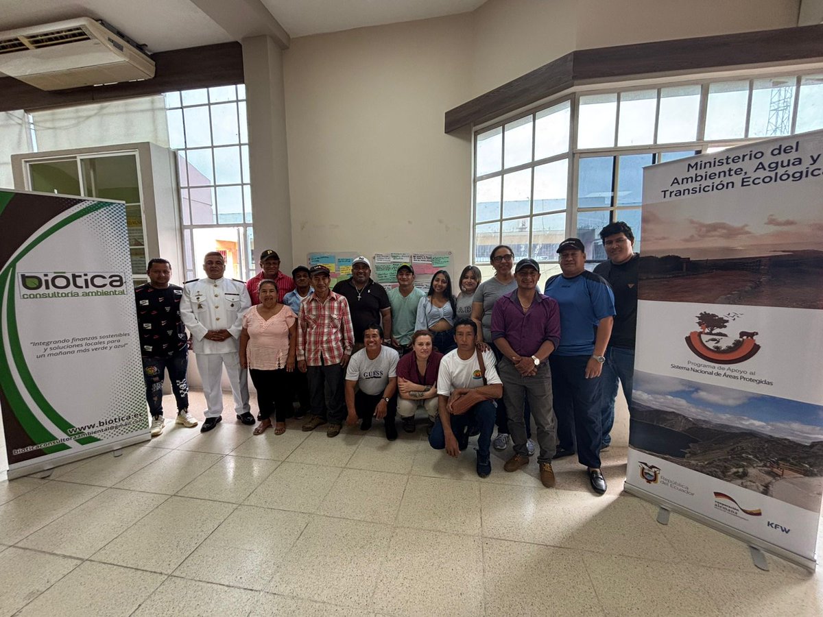 IpiapEcuador's tweet photo. En #Huaquillas se desarrollo el Taller d Diagnóstico correspondiente a la consultoría: "Elaboración d Planes de Ordenamiento Pesquero (POP) en tres Áreas Marinas y Costeras Protegidas" https://t.co/JCeeHidEuE
#PASNAPII #Conservación #Sostenibilidad #Ecuador #pescasostenible https://t.co/O3iMl4btw6
