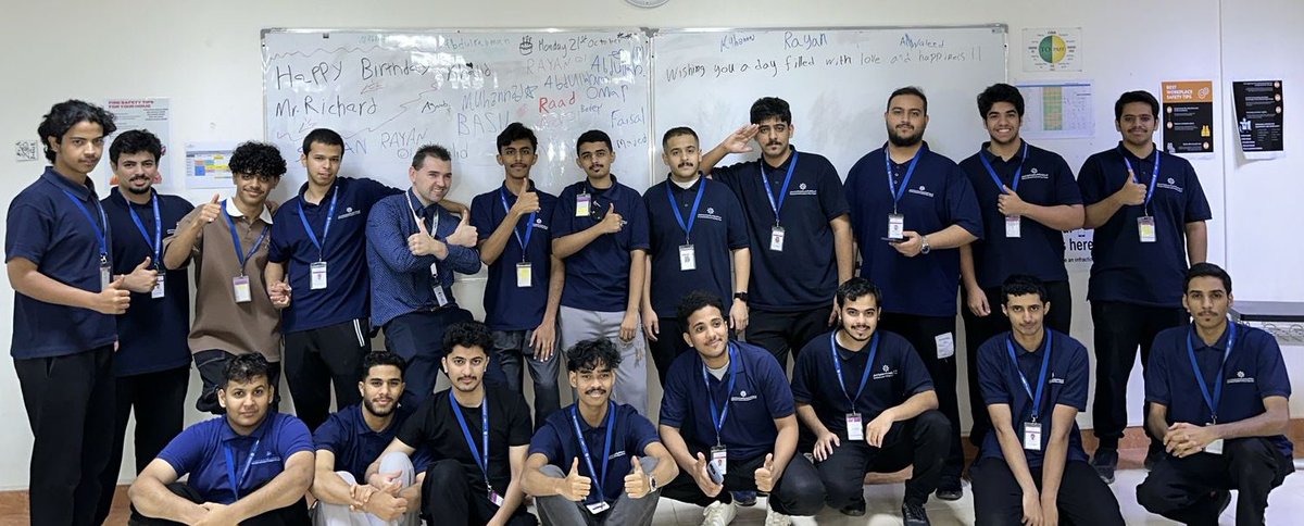 KingRichardEng's tweet photo. A belated "Thank you" to class F42 for the lovely birthday wishes.

#birthday #SaudiArabia #riyadh #English #EnglishTeacher #englishvocabulary #college #Students #thankyou https://t.co/ZQHNSf6dfR