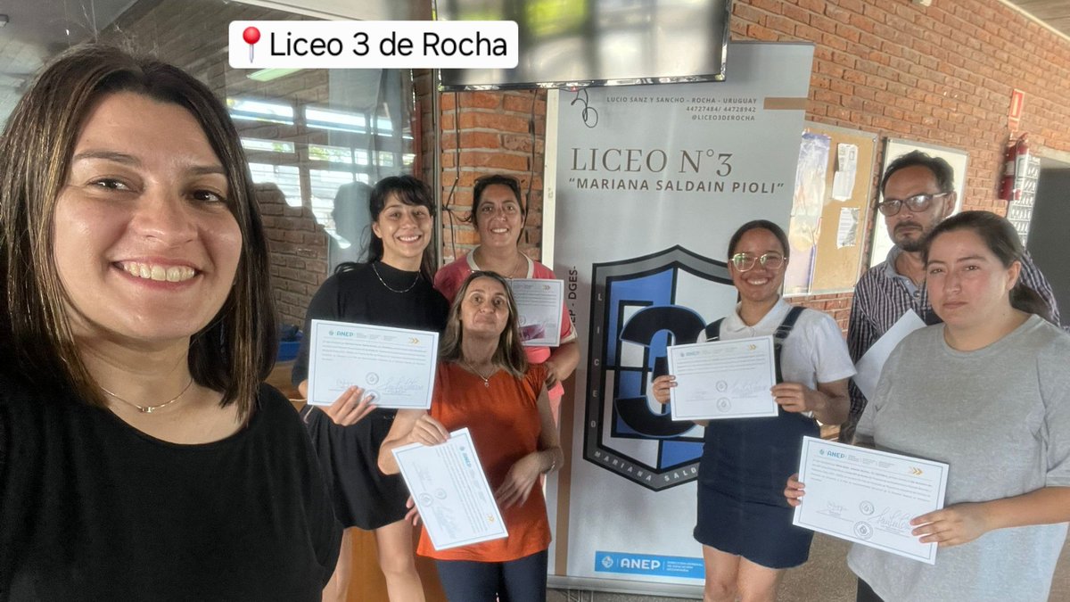 TrayectoriasCFE's tweet photo. 📷 Compartimos imágenes del cierre 2024 del Programa de Acompañamiento a noveles docentes y Referentes Pares en los 27 liceos que participan, articulado entre el Plan de Protección de Trayectorias del @cfe_anep y el Plan de Acompañamiento Estudiantil de la @dges_Uruguay https://t.co/flQwAu9hZP