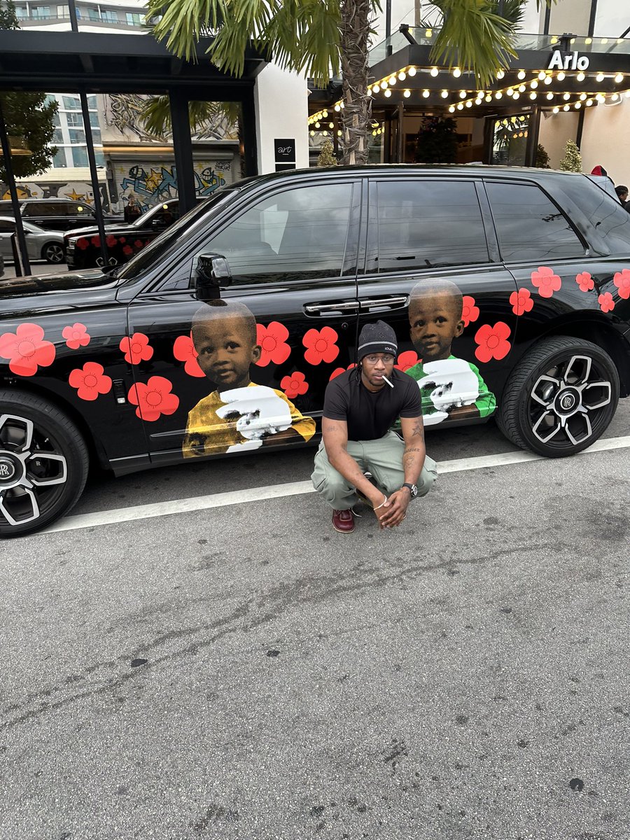 soldierboyfrie1's tweet image. love when l'm given the opportunity to prove art can exist in the real world. This time I used a Rolls-Royce Cullinan as my canvas and Miami as my gallery.