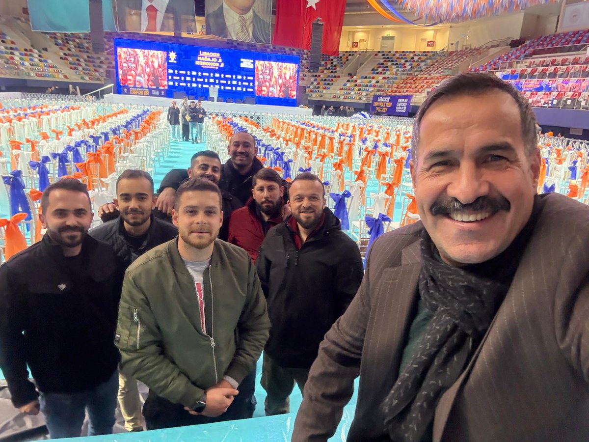 cemil_yaman's tweet photo. Salon hazır, gençlik hazır, Kocaeli hazır... 

Kutlu davamızın yılmaz savunucusu, Genel Başkanımız ve Cumhurbaşkanımız Sayın Recep Tayyip Erdoğan'ı aşkla, heyecanla bekliyoruz. 

#HasretBitiyor #ReisKocaeliyeGeliyor https://t.co/OOP8O9VQOs