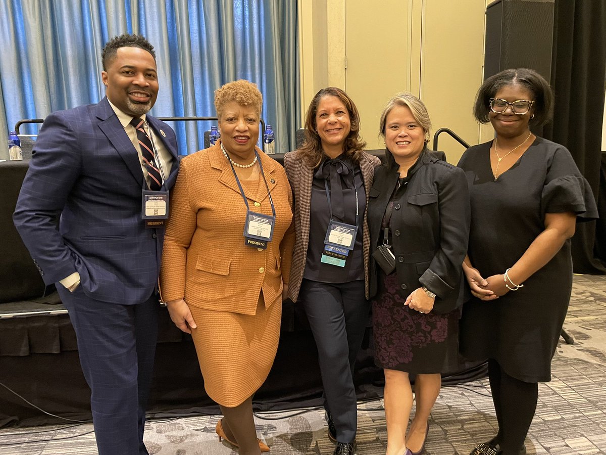 Enjoyed supporting incredible #CUNY colleagues at the annual <a href="/mscheorg/">Middle States Commission on Higher Education</a> conference. Their presentation, "CUNY Reconnect: Breaking Barriers for Adult Learners," highlighted a vital initiative aimed at supporting #adult #learners in their journey back to higher education.