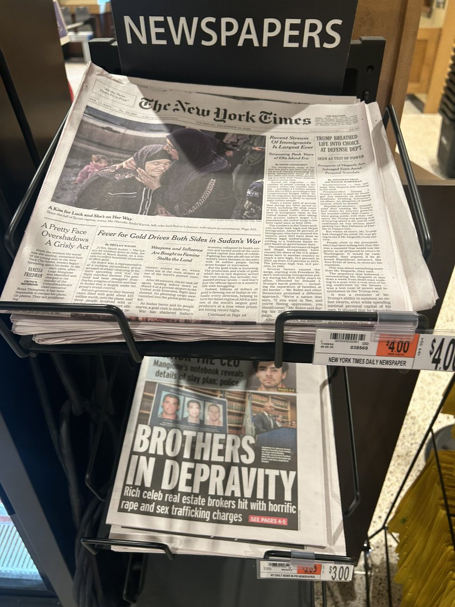CapeFloy's tweet image. I didn’t get how you trying to rape your brother but wouldn’t call an injury lawyer and buy a boy band for your 40th birthday in the penthouse. 
#easyreader 🎙️ 🐶