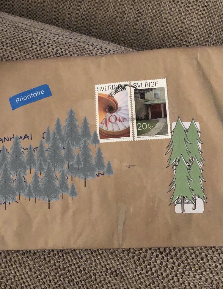 ThanhmaiUK's tweet photo. Thank you @willrdean for my post from the forest. I had to wrestle it away from Mia she thought it was hers #TeamTuva https://t.co/skVQWtFyqo