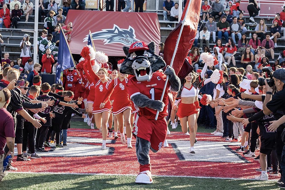 Jayden Miller (@_jaydenmiller_) on Twitter photo After a great conversation with <a href="/ZurilHendrick/">Coach Z</a> , I’m blessed to receive a D1 offer (PWO) from <a href="/StonyBrookFB/">Stony Brook Football</a> .
<a href="/CoachBCosh/">Billy Cosh</a> <a href="/CoachScottLewis/">Scott Lewis</a>
<a href="/CoachHamm17/">Sean Hammonds Jr</a> <a href="/CoachMartinoSBU/">Steven Martino</a>
<a href="/mhalloliver/">Marcus Hall-Oliver</a> After a great conversation with <a href="/ZurilHendrick/">Coach Z</a> , I’m blessed to receive a D1 offer (PWO) from <a href="/StonyBrookFB/">Stony Brook Football</a> .
<a href="/CoachBCosh/">Billy Cosh</a> <a href="/CoachScottLewis/">Scott Lewis</a>
<a href="/CoachHamm17/">Sean Hammonds Jr</a> <a href="/CoachMartinoSBU/">Steven Martino</a>
<a href="/mhalloliver/">Marcus Hall-Oliver</a>