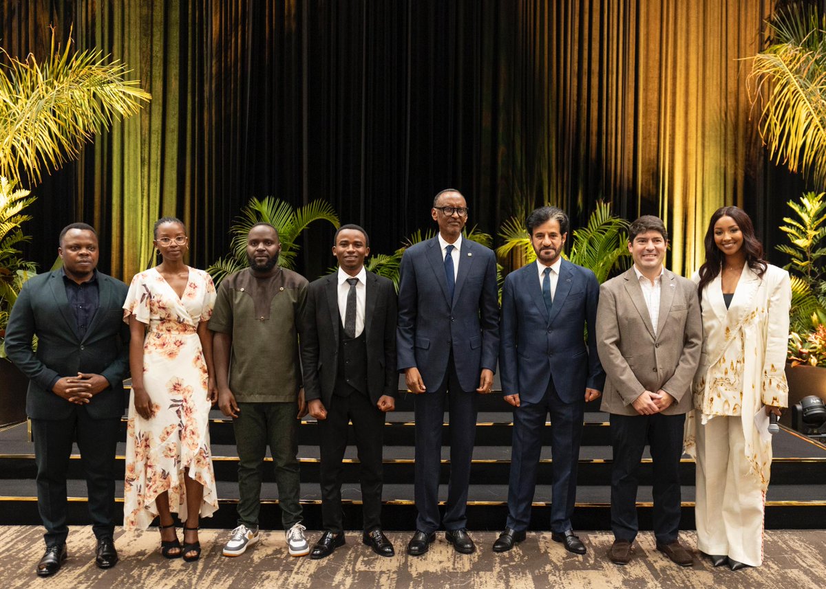 UrugwiroVillage's tweet photo. This evening at the Kigali Convention Centre, President Kagame hosted Mohammed @Ben_Sulayem, @fia President, FIA World Motor Sport Council members, members of the Rwanda Automobile Club, representatives of automobile clubs and motorsport federations across the world, rally champions and enthusiasts for a welcome cocktail ahead of tomorrow’s #FIA annual awards ceremony. 

President Kagame and @Ben_Sulayem also witnessed the unveiling of the first FIA Level 2 Affordable Cross Car produced in Africa, manufactured locally by Rwandan polytechnic students in partnership with FIA and the Rwanda Automobile Club. The event also recognized the top 3 Rwandan artists who emerged as the winners of an art competition celebrating FIA’s 120th anniversary.
