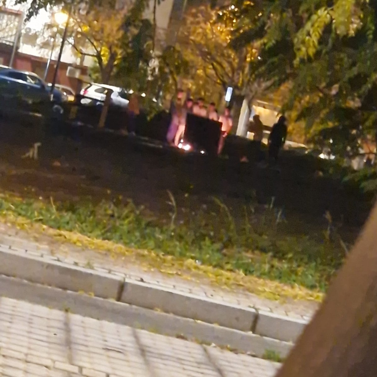 ° Descampados=candelas y petardos 
° Urbanización = desarrollo y prosperidad
Donde se posiciona >> <a href="/jlsanzalcalde/">José Luis Sanz</a>? 
En #barriocontadores