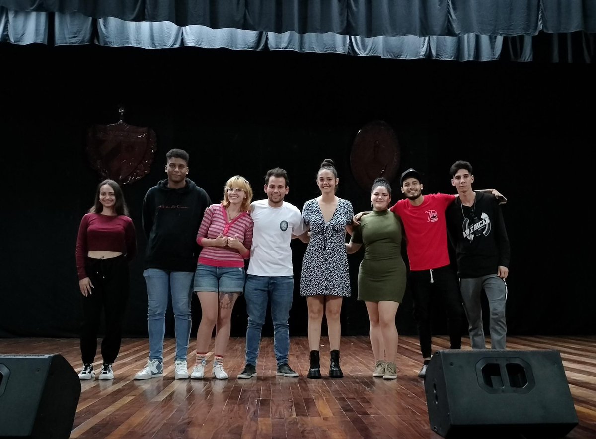 UCLVCU's tweet photo. 🤓 En la tarde de este jueves tuvo lugar la ceremonia de clausura de los 57 Juegos #Criollos2024 en el teatro universitario. 
🥇Facultad de Cultura Física (452) 
🥈 Facultad de Química y Farmacia (386) 
🥉 Facultad de Ciencias Pedagógicas (381) 
#Felicidades para todos🥊 https://t.co/Z8SNIhr2Ty