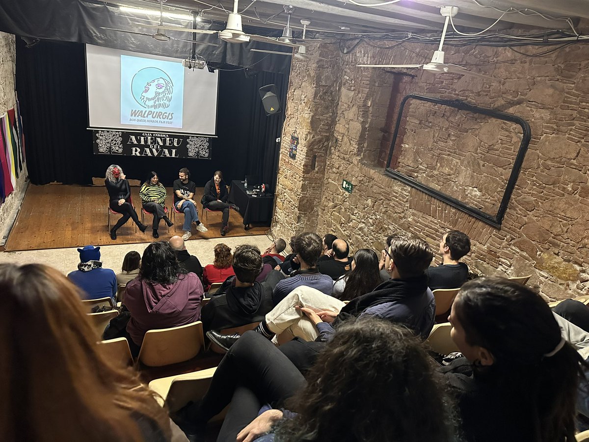 Muchísimas gracias a todo el mundo que habéis venido a la primera proyección, al bautizo del Festival.

Nos vemos las caras el 30 de Enero con una nueva proyección en el <a href="/AteneudelRaval/">Ateneu del Raval 🇵🇸 ✊🏾💜🔥🏳️‍🌈🏳️‍⚧️🔻</a> 💚🌈🐺