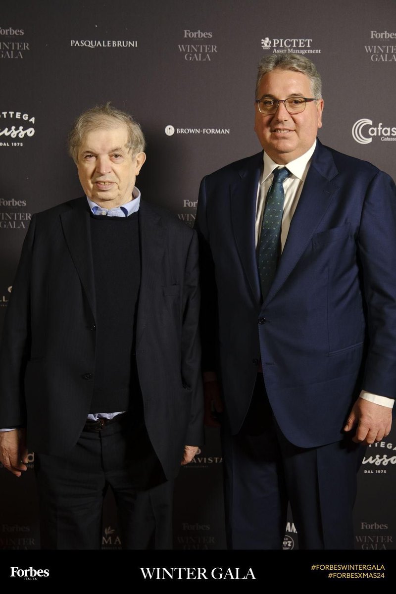 NICOLAMERCURIO3's tweet photo. Un piacere ritornare un anno dopo a Palazzo Brancaccio per festeggiare il mio compleanno durante la serata del Winter Gala di @Forbes #forbeswintergala #forbesxmas24 https://t.co/mza8qHVPwB