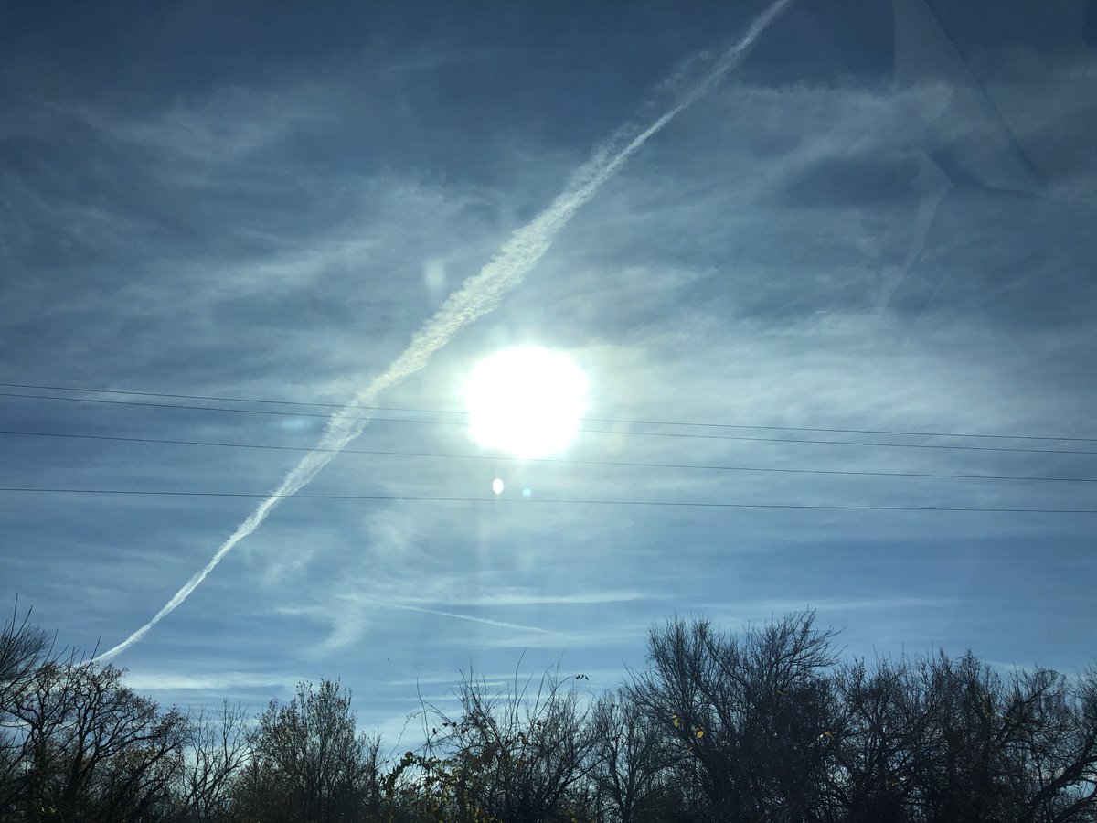 StratoGalleon's tweet photo. Scurrilous toxic #Chemtrails assault Oklahoma 12 Dec.
Airlines staying solvent with sundry income.
Pilots and politicians putting monetary greed ahead of principles. Part of aerial gangster filth-
AA709 PHX-PHL A321 #N446AN
LH438 FRA-DFW A340 #DAIGO
DL515 LAX-ATL B767 #N193DN https://t.co/2QYdi48DzF