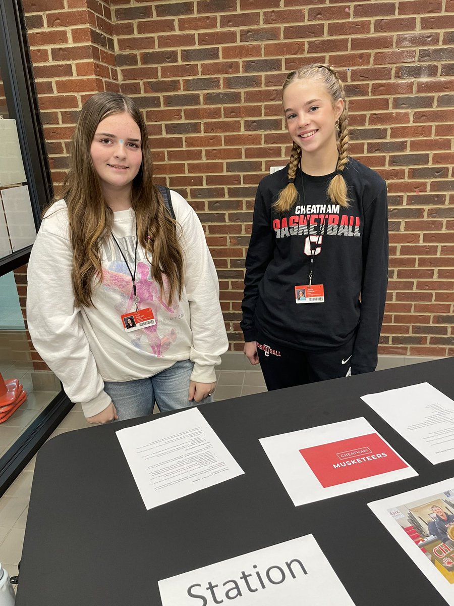 We had an incredible day hosting the National Institute for Excellence in Teaching (NIET) learning network today at Cheatham Middle School. The Student Council did a great job welcoming our guests! #ccsdtn