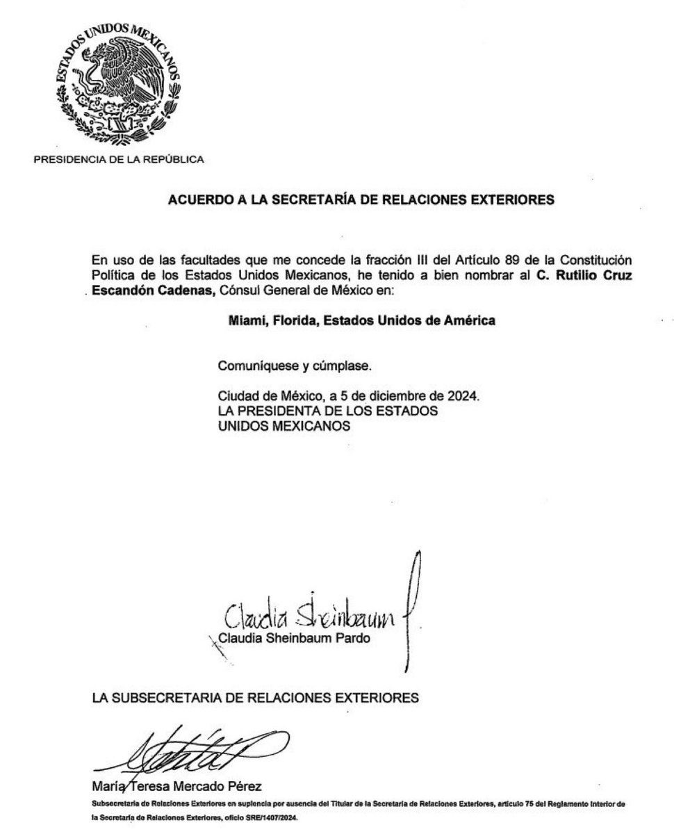 🚨PREMIAN A EX GOBERNADOR🚨 La Presidenta premia al ex gobernador de Chiapas, Rutilio Escandón, nombrándolo cónsul en Miami, Florida. 🌴💼🔥
Dejó un estado en llamas, pero ahora disfrutará las mieles del lujo tropical. 🛥️🍹💵 <a href="/letroblesrosa/">Leti RoblesdelaRosa</a>