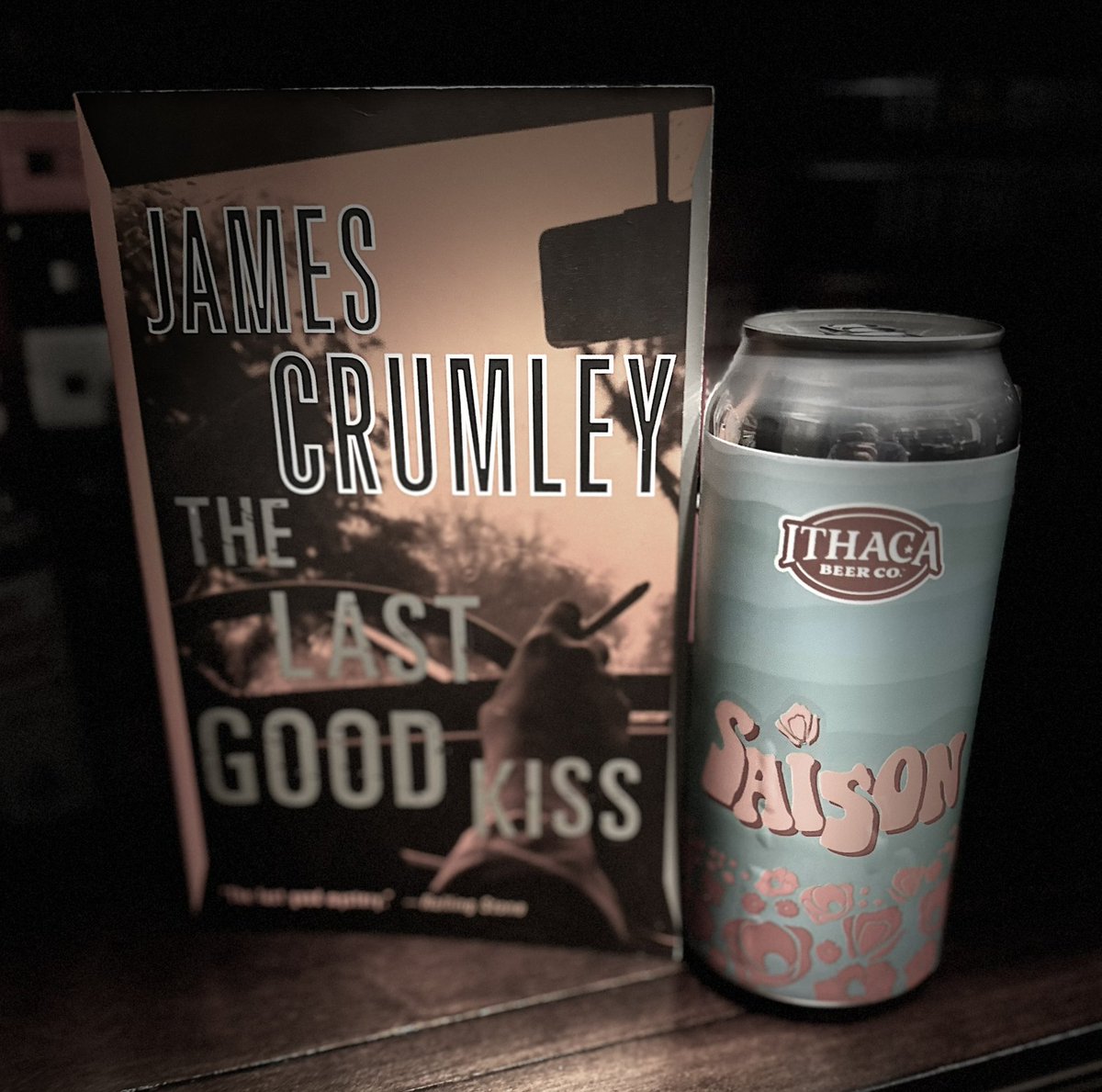 jdbaker11058's tweet photo. #beervent Day 12: Ithaca Brewing’s singular Saison, a sharp, funny, bright, earthy example of the style. 

Can’t think of a better match than The Last Good Kiss by Jim Crumley, which is similarly trenchant yet grounded. Perhaps the best PI novel ever written. https://t.co/5tCfLF8sNt