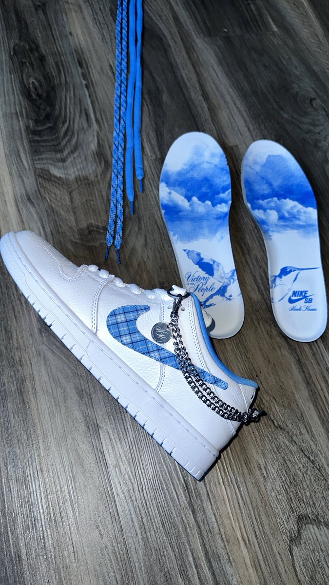 ogbrand0's tweet photo. @nikesb you didn’t have to cook this hard ❄️🤩 https://t.co/ItymkTcFc0