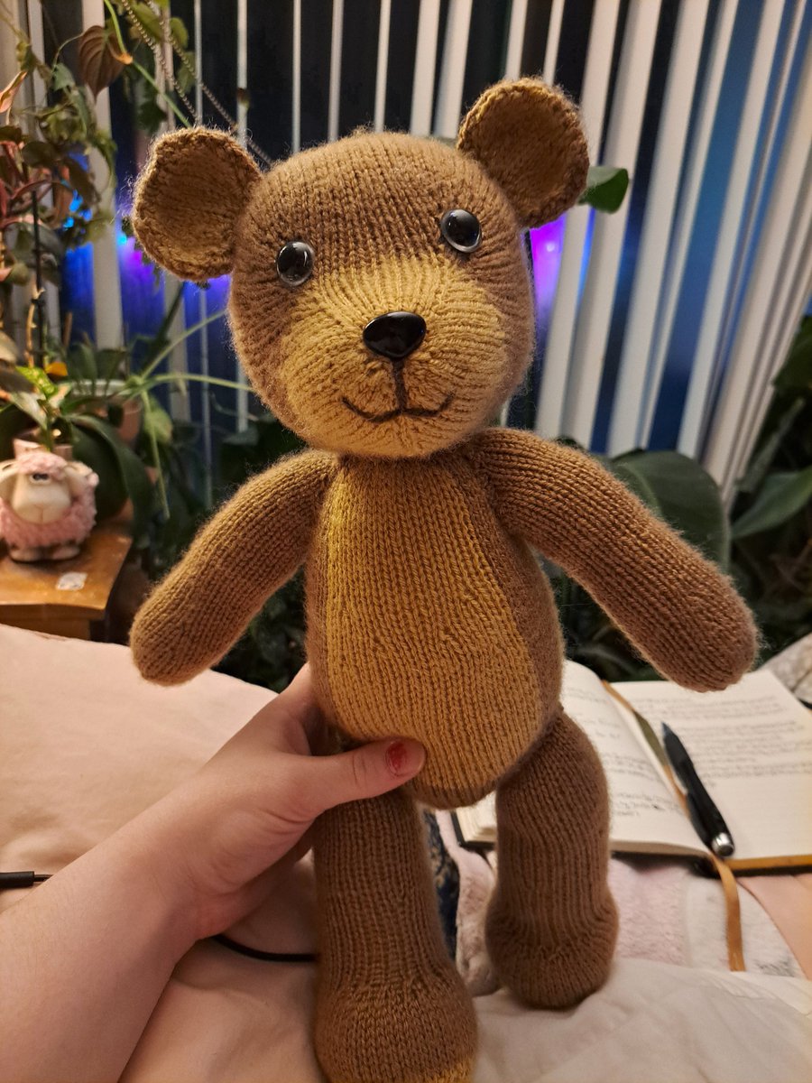 LollitaSampson's tweet photo. #knitting #hobbies #crafts #bear https://t.co/2DtVApZ7Rm
