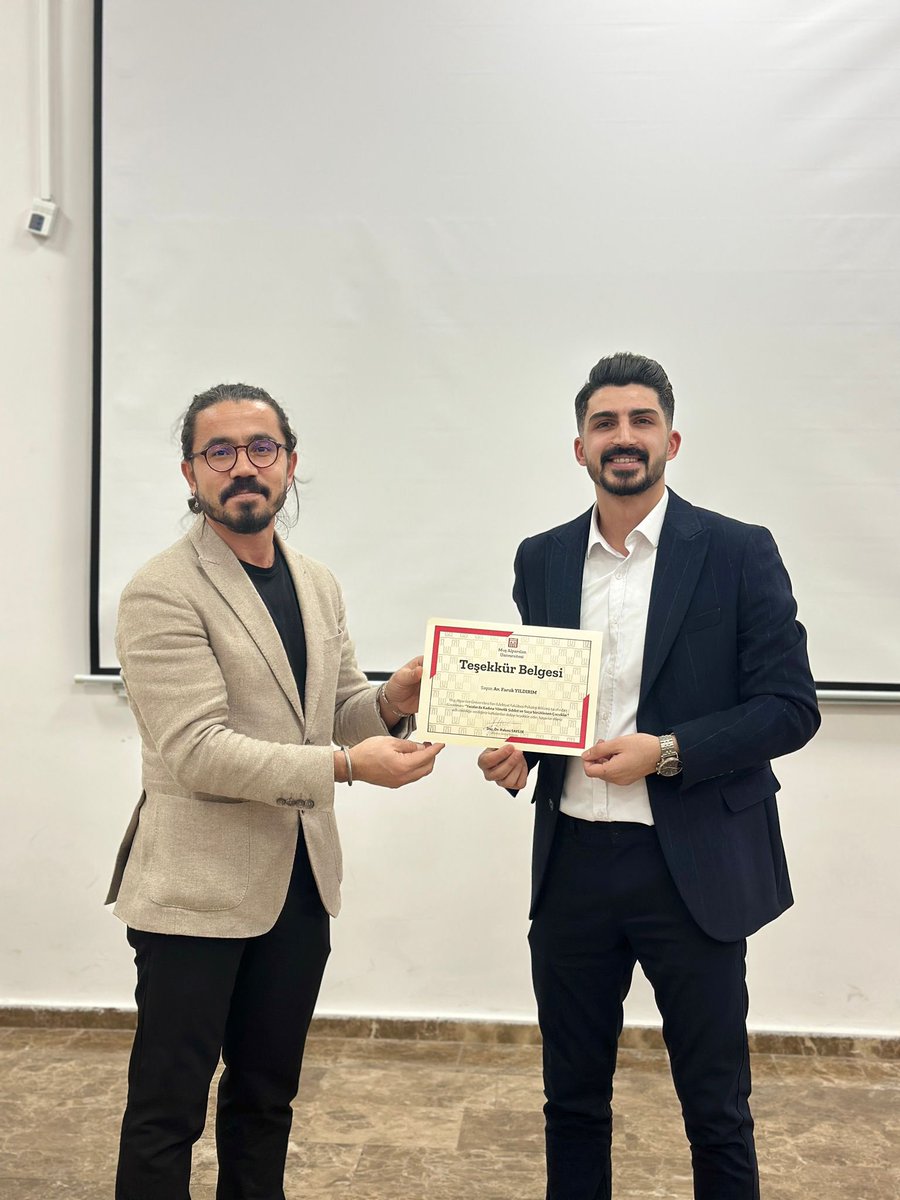 Musbarosu_chm's tweet photo. Merkez başkanımız Av. Faruk YILDIRIM tarafından Muş Alparslan Üniversitesi Psikoloji bölümü öğrencilerine ‘’Suça Sürüklenen Çocuklar ‘’ konulu eğitim verildi. https://t.co/qujeKDamub