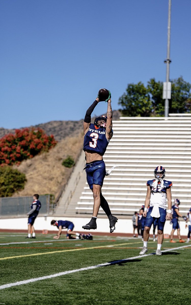 Brayden Austin (@d1braydennn) on Twitter photo hudl.com/v/2REvRb
Sophomore season highlights
3x2 years of eligibility
Qualifier
Check the tape <a href="/ant_arguello/">AGA</a> <a href="/KevinPuckettJr/">Kevin Puckett Jr</a> <a href="/CitrusFootball/">Citrus College Football</a> <a href="/Coach_Hayashi/">Brandon Hayashi π―π΅πͺπ¬</a> hudl.com/v/2REvRb
Sophomore season highlights
3x2 years of eligibility
Qualifier
Check the tape <a href="/ant_arguello/">AGA</a> <a href="/KevinPuckettJr/">Kevin Puckett Jr</a> <a href="/CitrusFootball/">Citrus College Football</a> <a href="/Coach_Hayashi/">Brandon Hayashi π―π΅πͺπ¬</a>