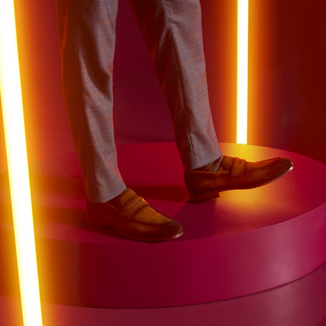 Penny for your thoughts?

#stacyadams #pennyloafers #shoefit