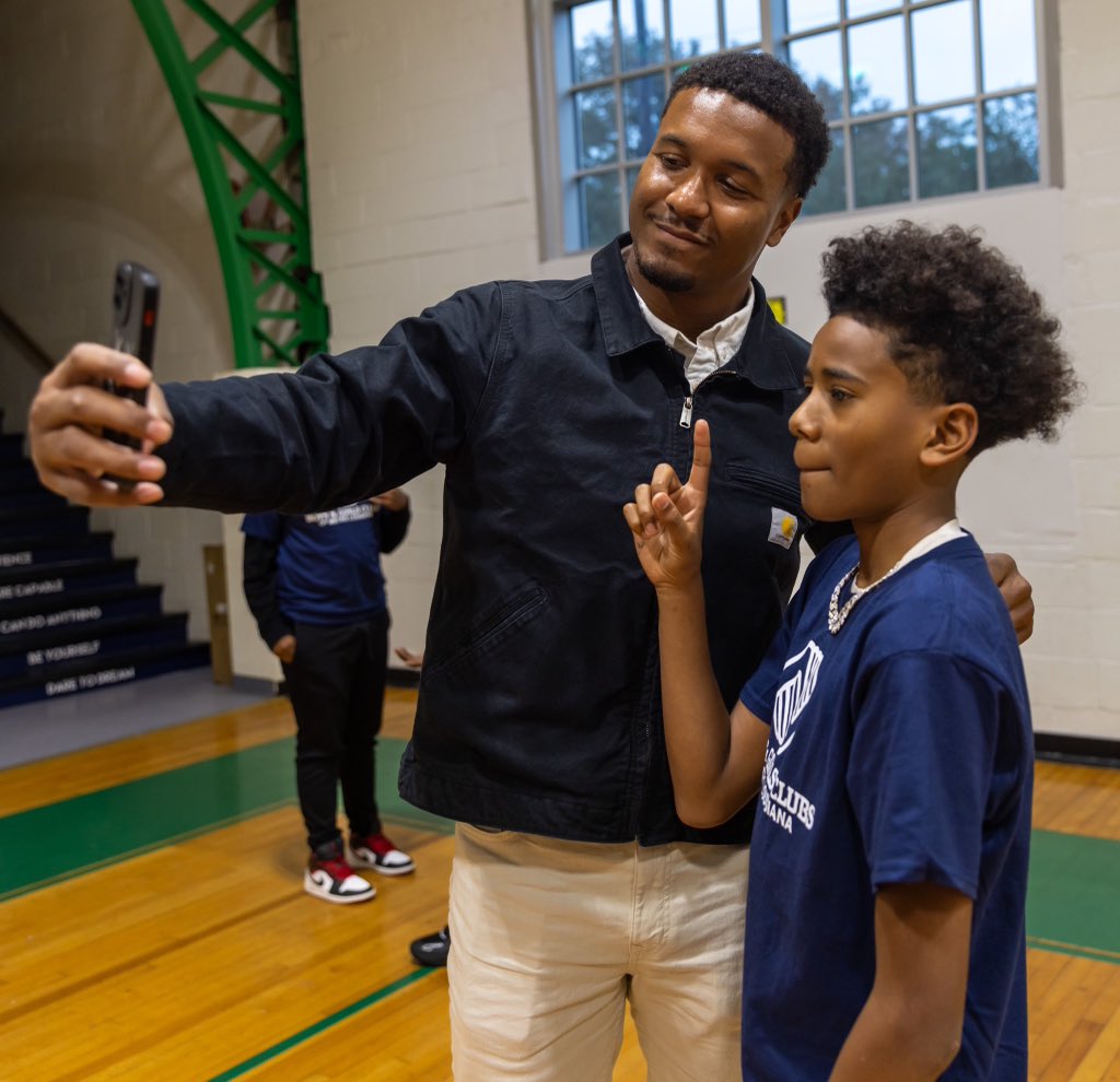 New Orleans Saints Community (@saintsincomm) on Twitter photo Will Harris (<a href="/Jamahl/">Will Harris</a>) and @saints Legend Greg Fassitt spoke at the <a href="/NFL/">NFL</a> <a href="/InspireChange/">Inspire Change</a> and <a href="/EVERFI/">EVERFI</a> Black Business Titans: Inspiring the Next Generation in Sports event at the <a href="/BGCMetroLA/">Boys & Girls Clubs of Metro Louisiana</a>!
📸 neworleanssaints.com/photos/will-ha… Will Harris (<a href="/Jamahl/">Will Harris</a>) and @saints Legend Greg Fassitt spoke at the <a href="/NFL/">NFL</a> <a href="/InspireChange/">Inspire Change</a> and <a href="/EVERFI/">EVERFI</a> Black Business Titans: Inspiring the Next Generation in Sports event at the <a href="/BGCMetroLA/">Boys & Girls Clubs of Metro Louisiana</a>!
📸 neworleanssaints.com/photos/will-ha…