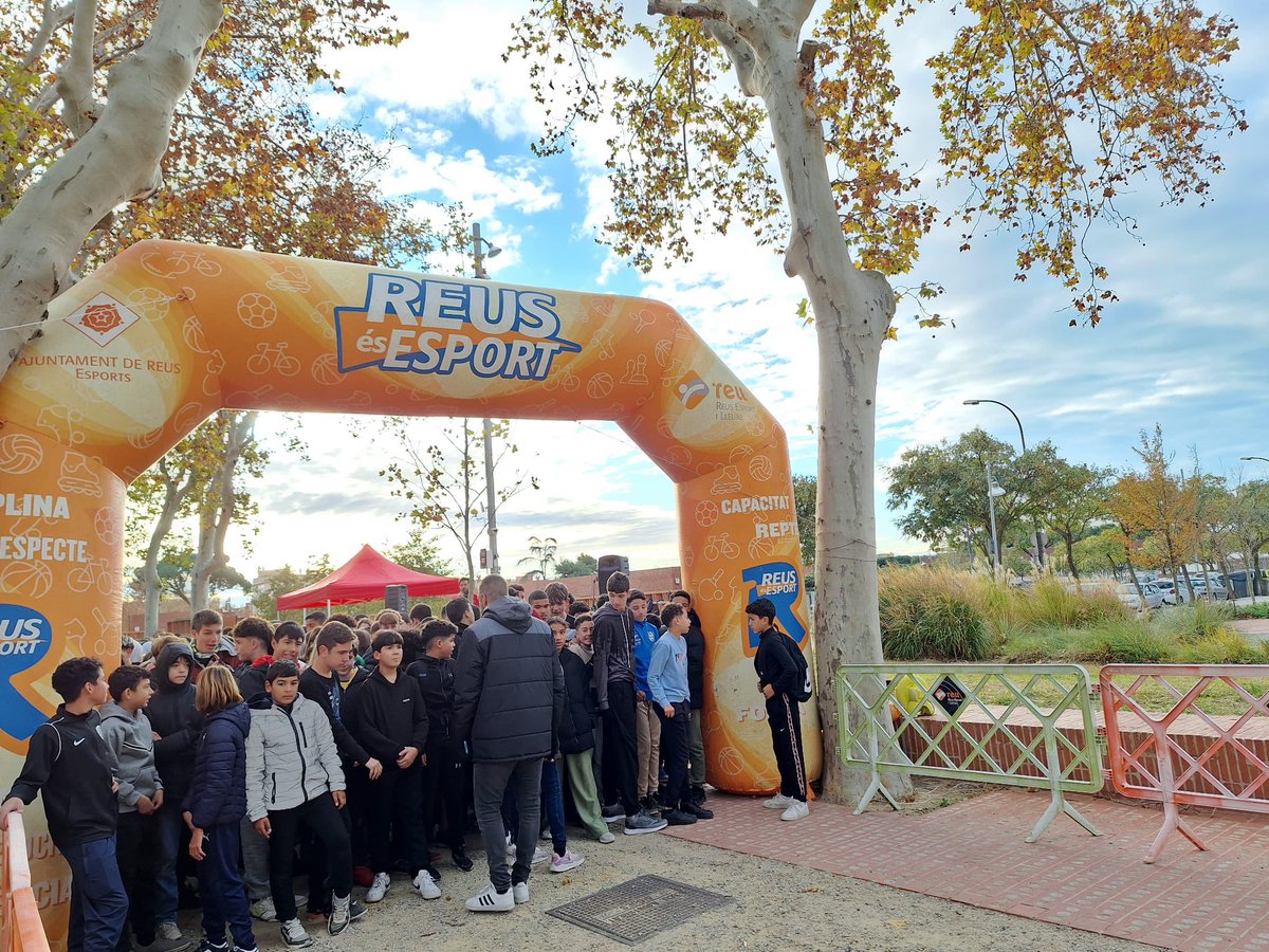 Col_Maria Rosa Molas tweet media