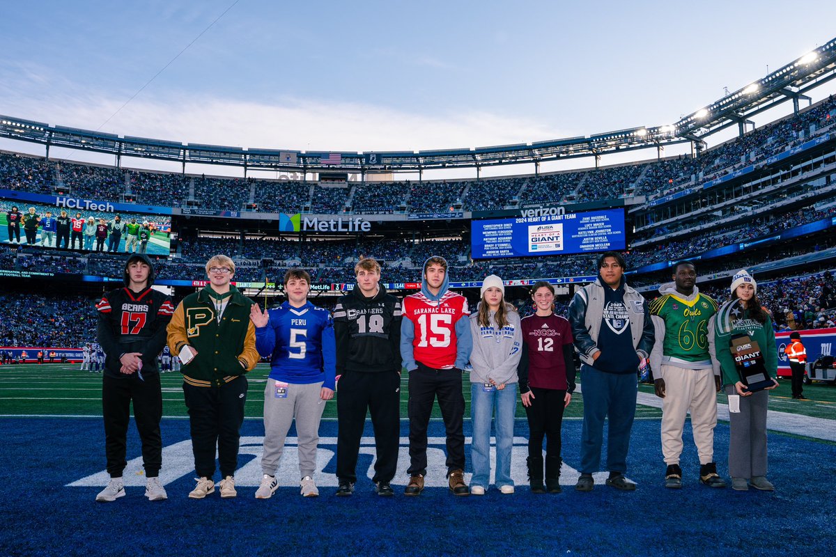 This past Sunday, we celebrated this year’s finalists for the <a href="/USAFootball/">USA Football</a> Heart of a Giant award presented by the <a href="/HSpecialSurgery/">Hospital for Special Surgery (HSS)</a> and the <a href="/Giants/">New York Giants</a>!
 
Congratulations to the 2024 Heart of a Giant team!