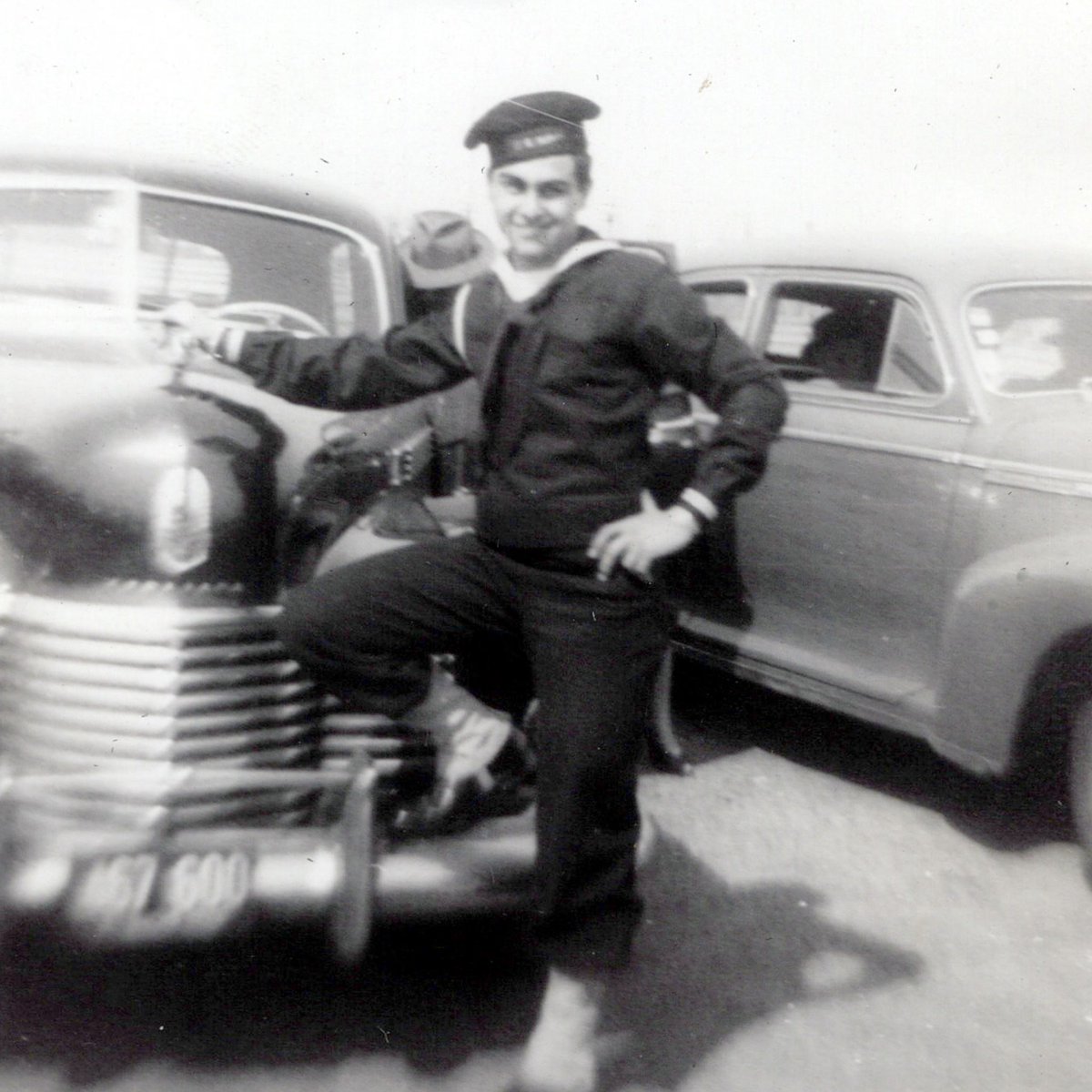 Perry Caravello Live tweet media