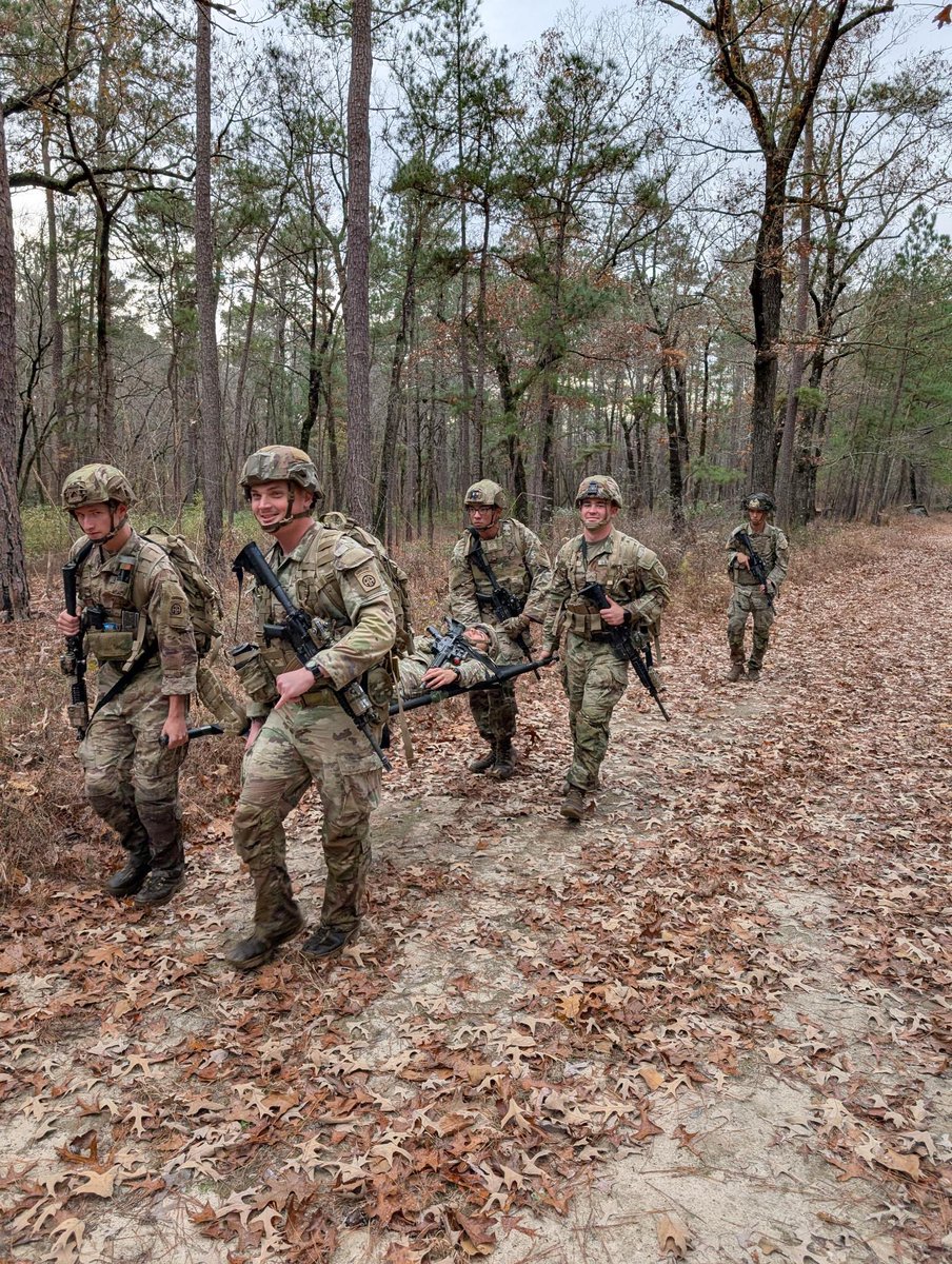 Holdun3's tweet photo. Heres to a new chapter in life! LETS GOO!#Airborne https://t.co/7OoGRK7XLH